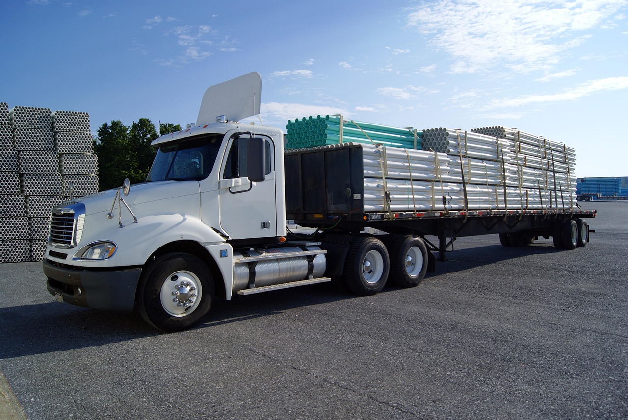 movers loading furniture truck GTA