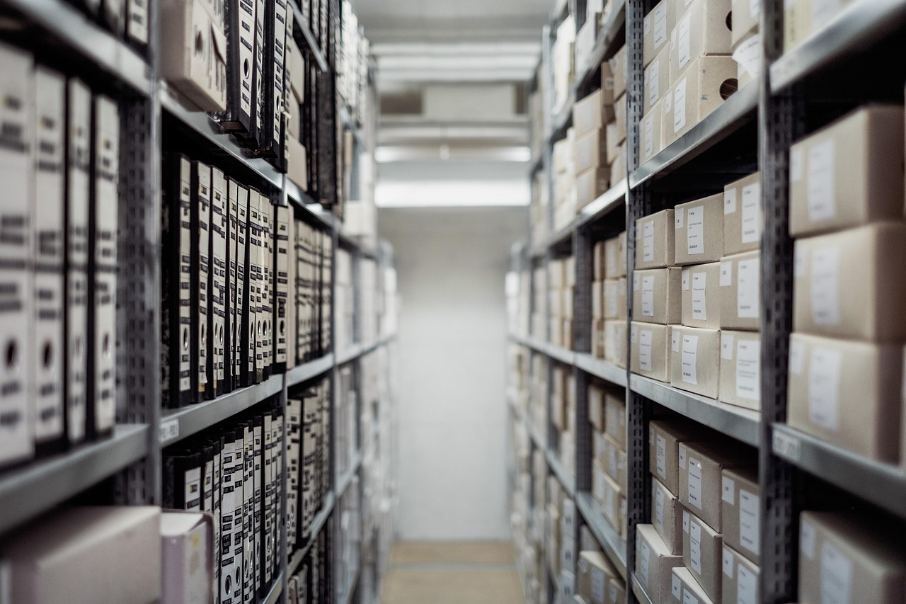 climate controlled moving storage warehouse
